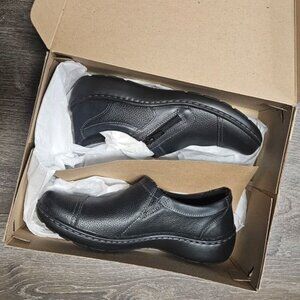 Clarks Cora Giny Women's Loafers - NWT - Black - Size 9